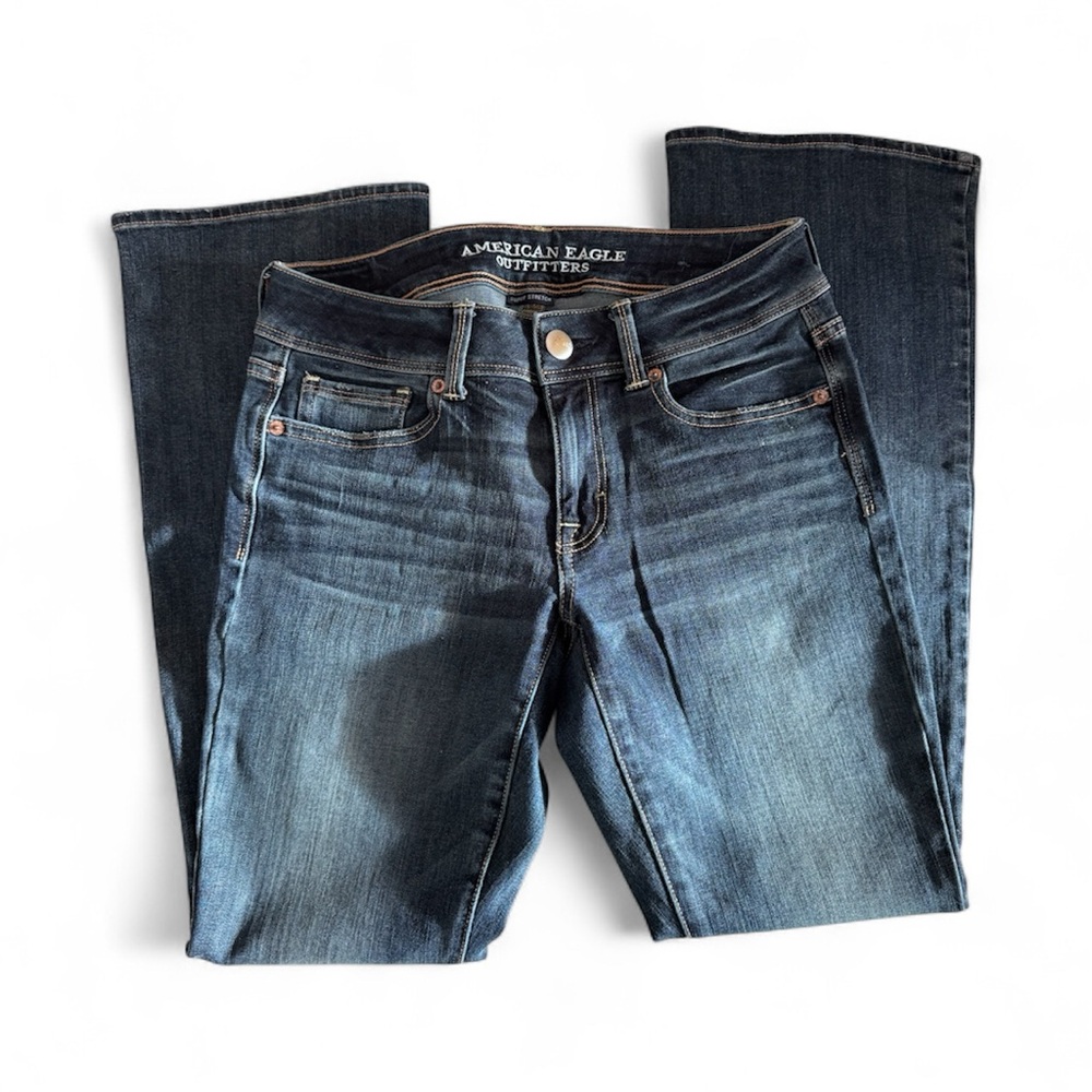SOLD American Eagle Outfitters Women's Blue Jeans kick back size 4 short
